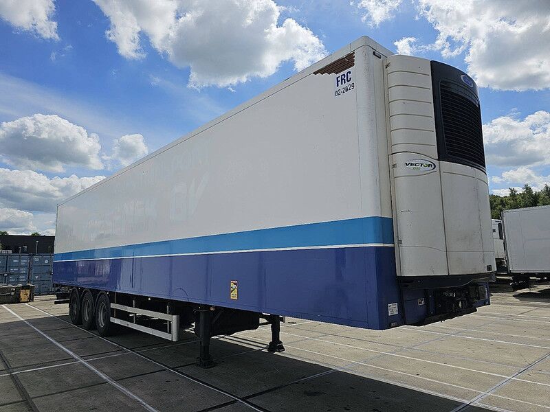 Pacton Z3-001 MEATRAILS - Refrigerator semi-trailer: picture 3 Pacton Z3-001 MEATRAILS - Refrigerator semi-trailer: picture 3