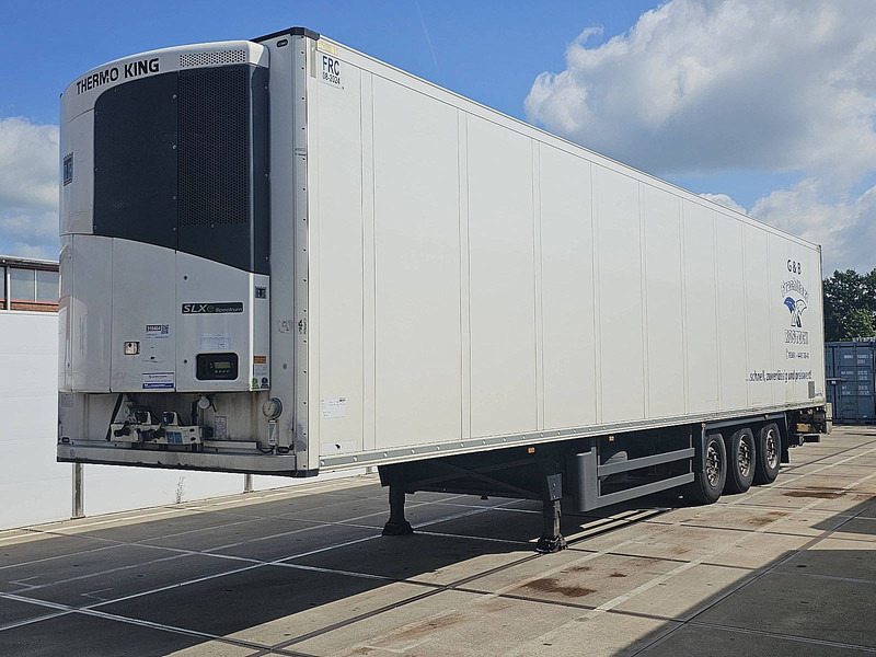 Schmitz Cargobull SKO 24 LADEBORDWAND - Refrigerator semi-trailer: picture 1 Schmitz Cargobull SKO 24 LADEBORDWAND - Refrigerator semi-trailer: picture 1