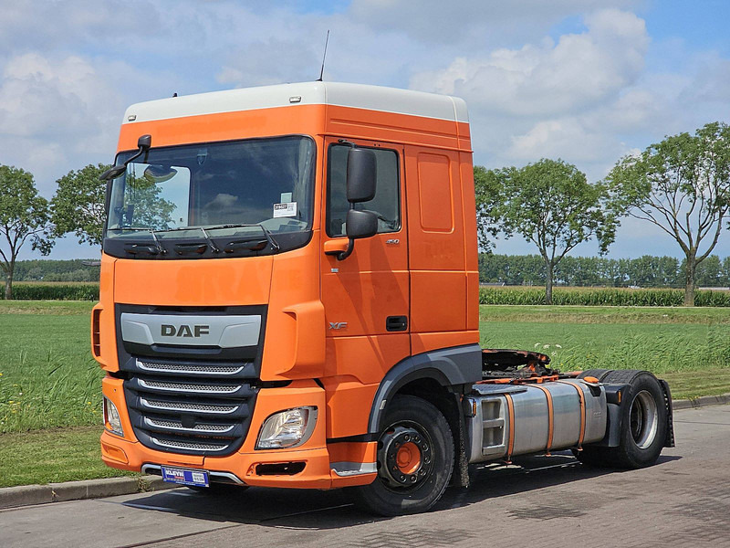 DAF XF 450 SPACECAB - Tractor unit: picture 2 DAF XF 450 SPACECAB - Tractor unit: picture 2