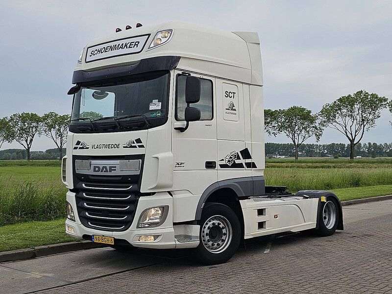 DAF XF 460 - Tractor unit: picture 2 DAF XF 460 - Tractor unit: picture 2