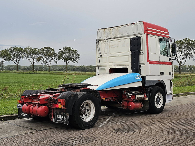 DAF XF 95.380 SPACECAB EURO 2 - Tractor unit: picture 3 DAF XF 95.380 SPACECAB EURO 2 - Tractor unit: picture 3