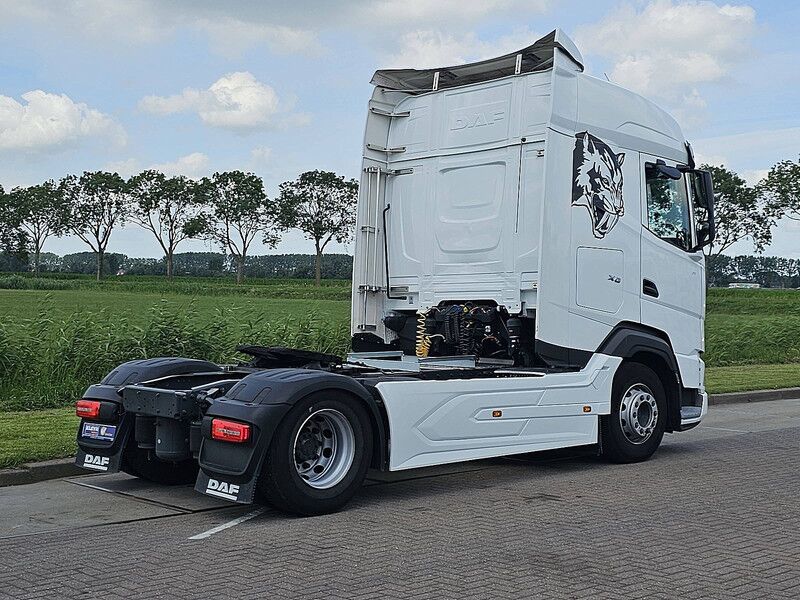 DAF XG 480 Spoilers, skylights - Tractor unit: picture 3 DAF XG 480 Spoilers, skylights - Tractor unit: picture 3