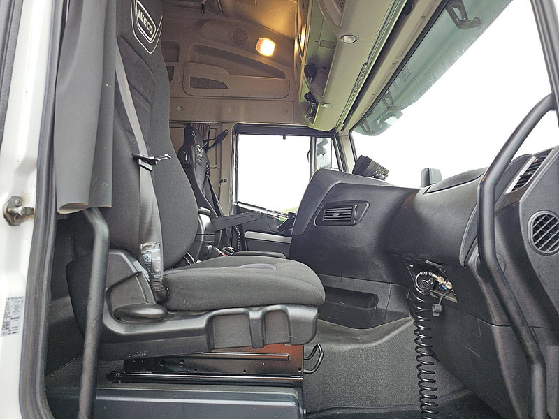 Tractor unit Iveco AS440S46 STRALIS LNG: picture 7