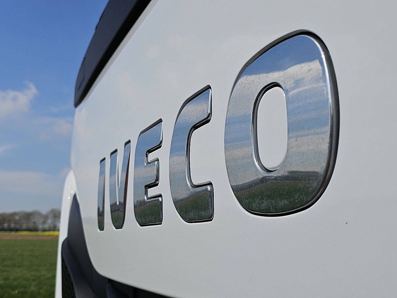 Tractor unit Iveco S-WAY AS440S48: picture 17