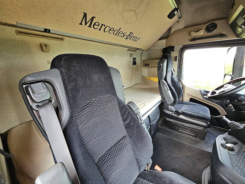 Tractor unit Mercedes-Benz ACTROS 1842 LS BIGSPACE EURO 5: picture 14