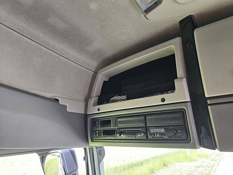 Tractor unit Renault T 460: picture 14