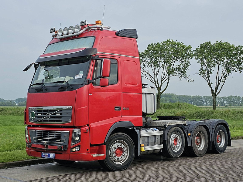 Volvo FH 16.600 8X4 MAN. RET. 145T - Tractor unit: picture 2 Volvo FH 16.600 8X4 MAN. RET. 145T - Tractor unit: picture 2