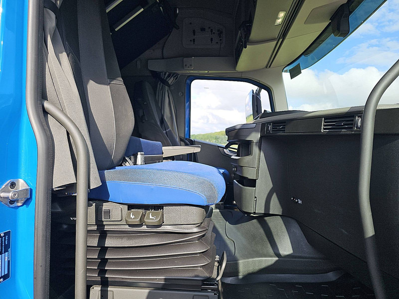 Tractor unit Volvo FH 460: picture 7