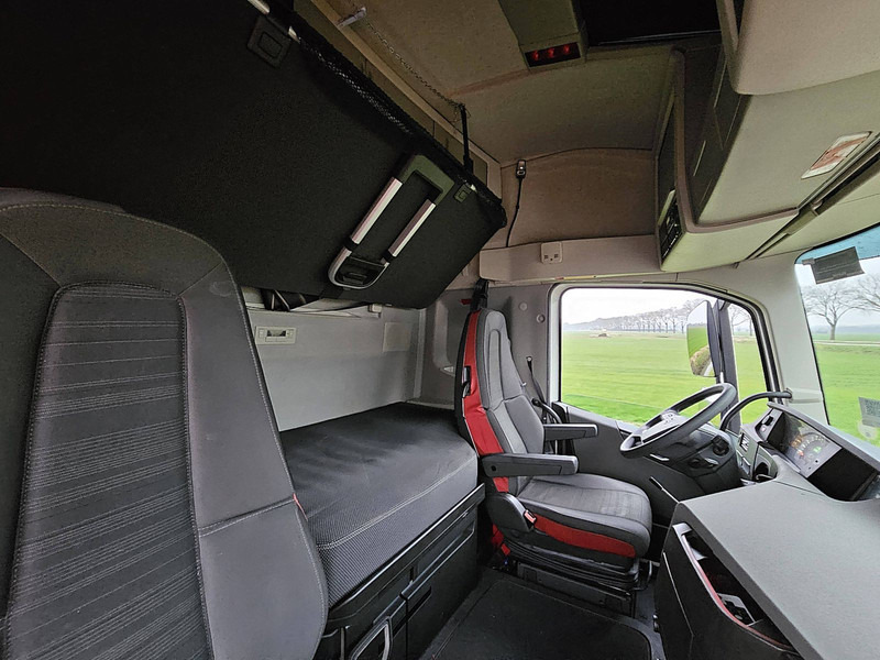 Tractor unit Volvo FH 460 Voight,standklima: picture 16