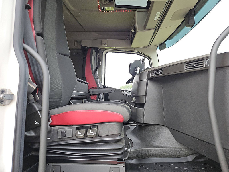 Tractor unit Volvo FH 500 6X2 STEER PTO+HYDR.: picture 7