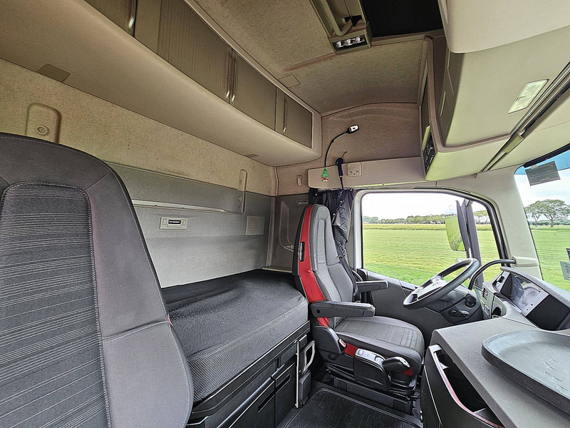 Tractor unit Volvo FH 500 RETARDER I-PARK-COOL: picture 15