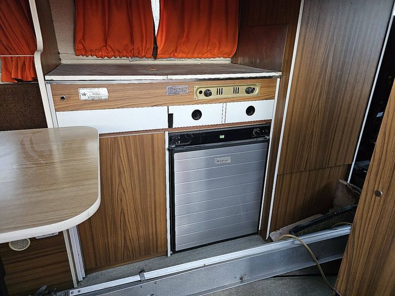 Van Mercedes-Benz 206 D Camper: picture 17 Van Mercedes-Benz 206 D Camper: picture 17