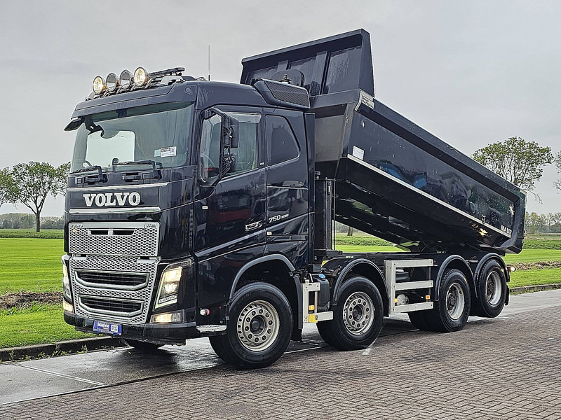 Volvo FH 16.750 8X4 BOOGIE LIFT RET. - Tipper: picture 2 Volvo FH 16.750 8X4 BOOGIE LIFT RET. - Tipper: picture 2