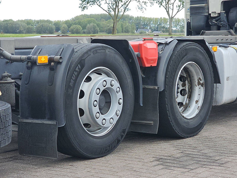 Container transporter/ Swap body truck Volvo FH 460 BDF,I parkcool: picture 16