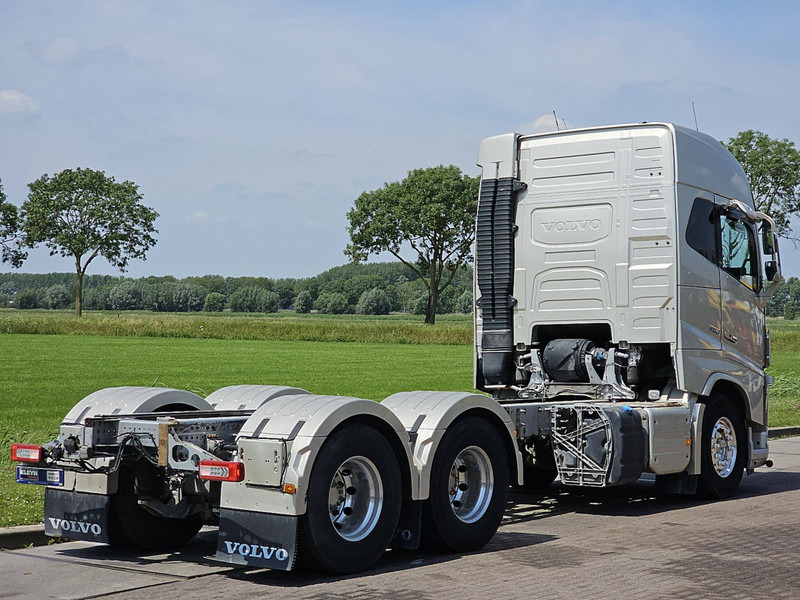 Volvo FH 750 6X2 9T FA WB 430 - Cab chassis truck: picture 3 Volvo FH 750 6X2 9T FA WB 430 - Cab chassis truck: picture 3