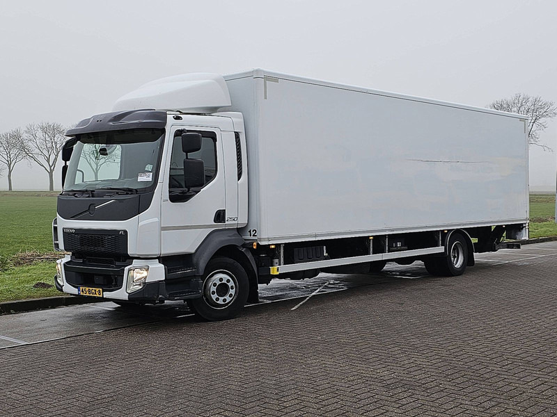 Volvo FL 250.14 AIRCO TAILLIFT - Box truck: picture 2 Volvo FL 250.14 AIRCO TAILLIFT - Box truck: picture 2