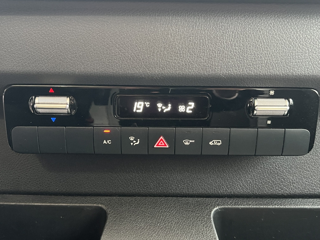 Mercedes-Benz Sprinter 315 CDI Automatik UPS-Integralkoffer - Box van: picture 3 Mercedes-Benz Sprinter 315 CDI Automatik UPS-Integralkoffer - Box van: picture 3