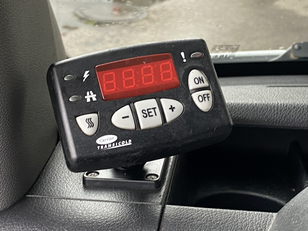 Refrigerated van Mercedes-Benz Sprinter 316 CDI 4x4 MAXI Carrier Pulsor 350: picture 14