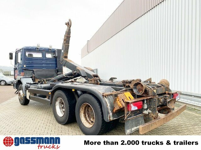 Hook lift truck MAN T40 26.364/414 6x4, 6-Zylinder: picture 11