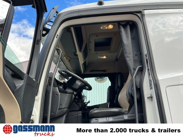 Mercedes-Benz Actros 3551 L 8x2/4, Vorlauflenkachse, - Cab chassis truck: picture 2 Mercedes-Benz Actros 3551 L 8x2/4, Vorlauflenkachse, - Cab chassis truck: picture 2