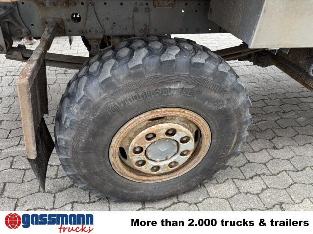 Cab chassis truck, Crane truck Mercedes-Benz Atego 1023 A 4x4, Einzelbereifung, Heckkran: picture 7