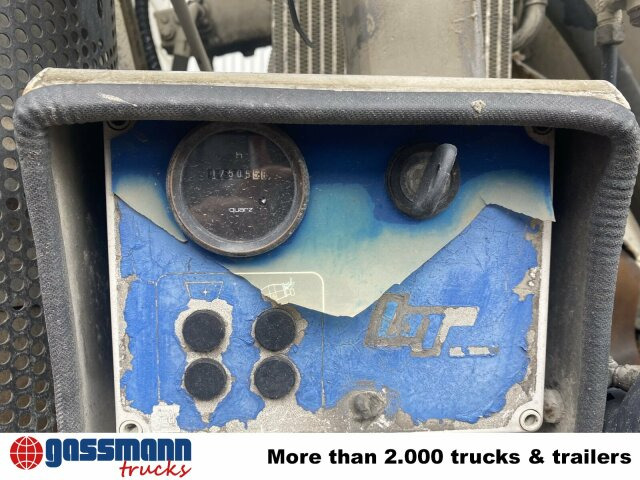 Concrete mixer truck Mercedes-Benz SK II 3234 B 8x4/4, LT Betonmischer,: picture 7