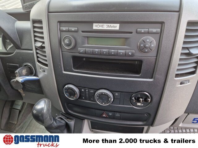 Mercedes-Benz Sprinter 516 CDI 4x2, Rettungswagen - Panel van: picture 3 Mercedes-Benz Sprinter 516 CDI 4x2, Rettungswagen - Panel van: picture 3