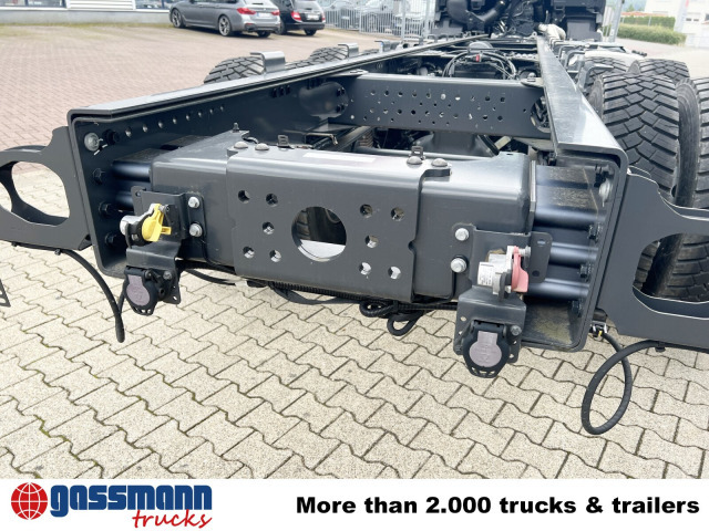 Renault C 480 8x4, Kran 15-35m/t - Hook lift truck, Crane truck: picture 3 Renault C 480 8x4, Kran 15-35m/t - Hook lift truck, Crane truck: picture 3
