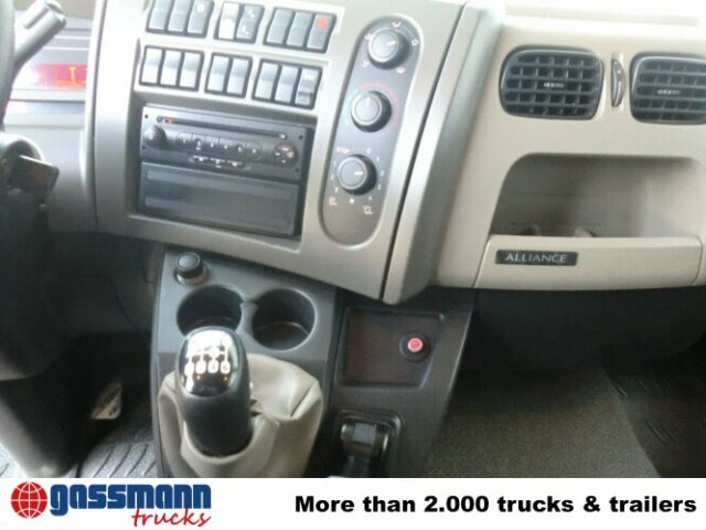 Renault Midlum 220 DXi 4x2Getränkekoffer TÜV:2019 - Beverage truck: picture 2 Renault Midlum 220 DXi 4x2Getränkekoffer TÜV:2019 - Beverage truck: picture 2