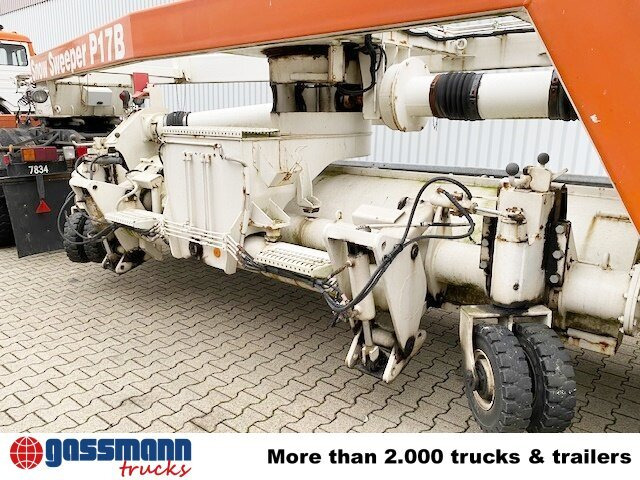 Snow Sweeper P17B, V8-Motor, Kehrblasgerät, 4x - Road sweeper: picture 5 Snow Sweeper P17B, V8-Motor, Kehrblasgerät, 4x - Road sweeper: picture 5