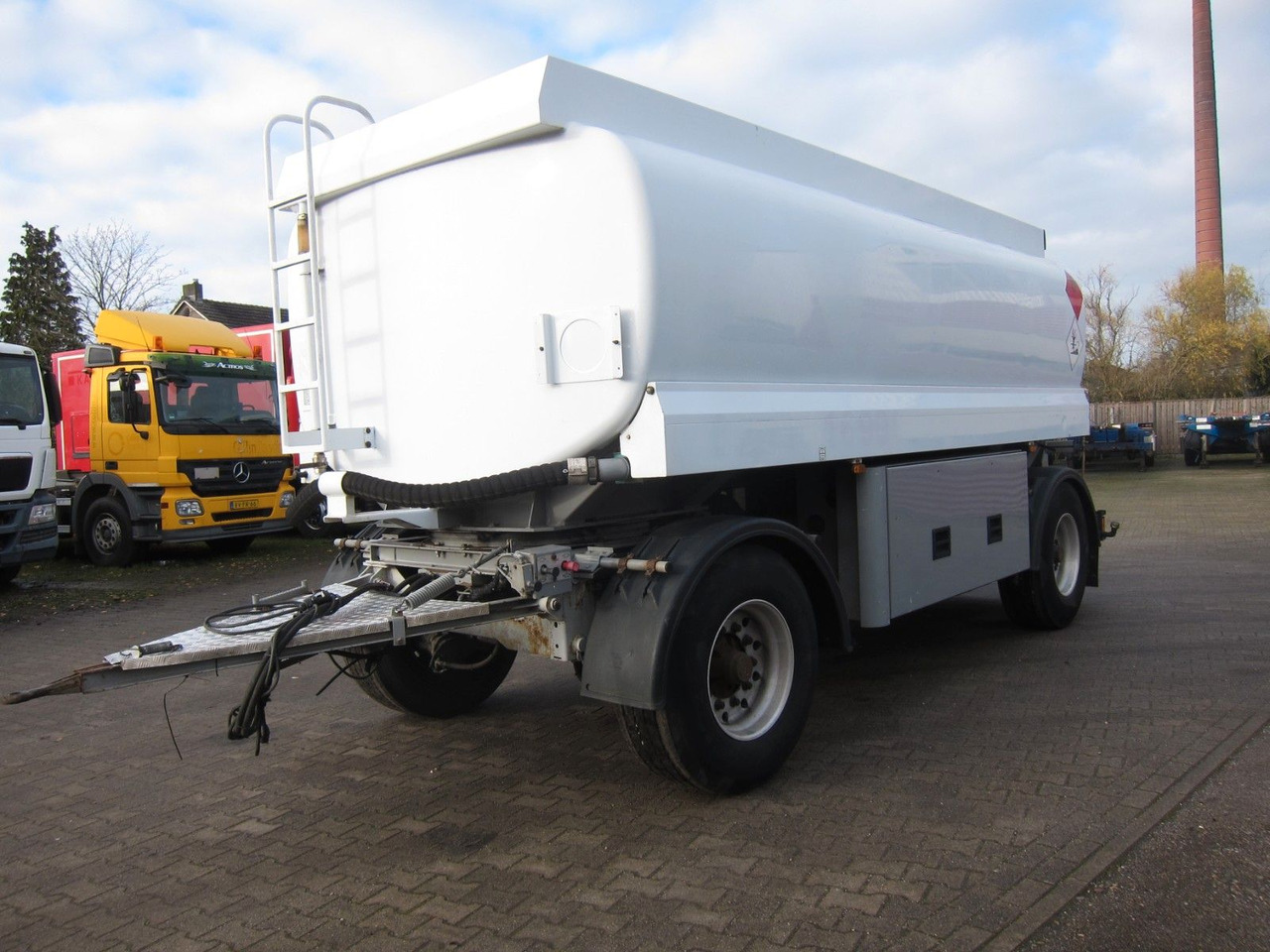 Lindner & Fischer 18400ltr 3 Kammern Oben-Unten - Tank trailer: picture 3 Lindner & Fischer 18400ltr 3 Kammern Oben-Unten - Tank trailer: picture 3