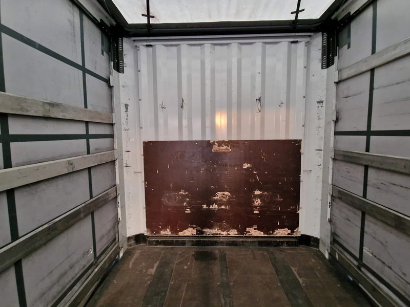 Curtainsider semi-trailer Krone SD - Tautliner - 3 axle BPW - Lift Axle - Sliding roof: picture 18