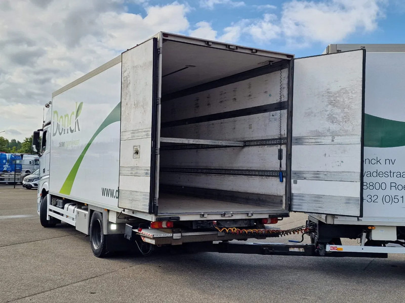 Box truck Mercedes-Benz Actros 1942 4x2 - Box with Loadlift - Full air + Pacton Trailer Loadlift - Heating system: picture 10