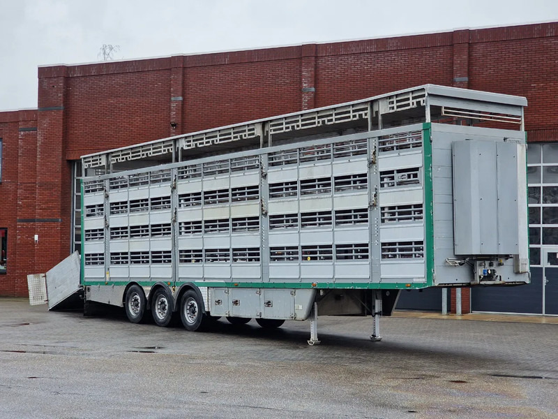 Pezzaioli 4 deck - Water & Ventilation - Lifting floors - Lifting roof - Livestock semi-trailer: picture 1 Pezzaioli 4 deck - Water & Ventilation - Lifting floors - Lifting roof - Livestock semi-trailer: picture 1