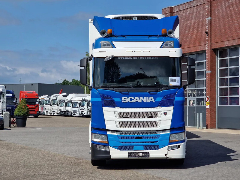 Scania R500 NGS B6X2NB / Trailer-Bygg 12-2004 / Frigobox Sidedoors / Rohrbahen / hooks - Refrigerator truck: picture 2 Scania R500 NGS B6X2NB / Trailer-Bygg 12-2004 / Frigobox Sidedoors / Rohrbahen / hooks - Refrigerator truck: picture 2