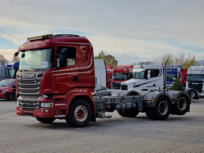 Scania R520 V8 6x2 Chassis - 4.50 WB - Euro 6 - Full air - Cab chassis truck: picture 4 Scania R520 V8 6x2 Chassis - 4.50 WB - Euro 6 - Full air - Cab chassis truck: picture 4