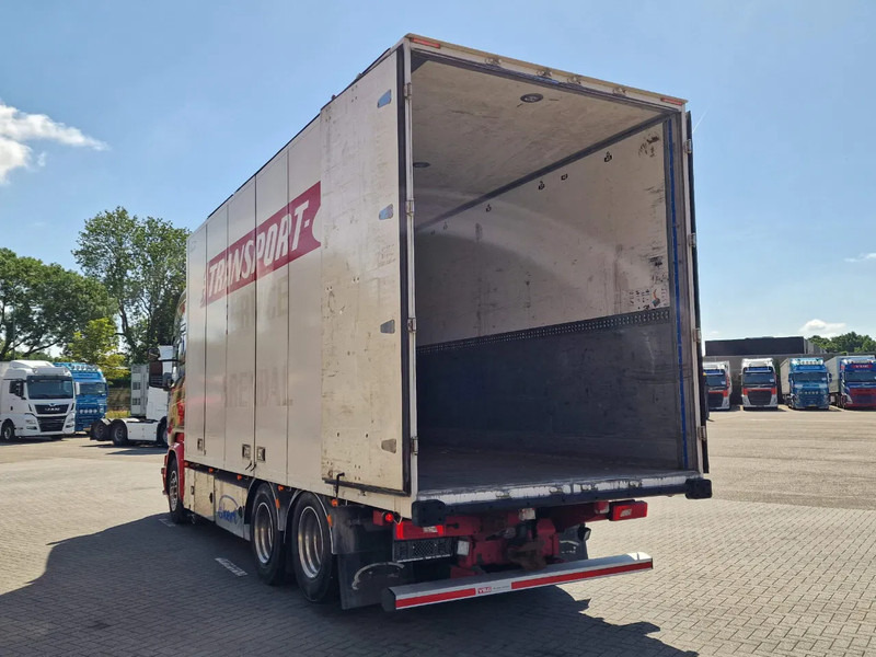 Box truck Scania R580 V8 Topline 6x2 - Box with sidedoors - Retarder - Full air - 4.55WB: picture 18 Box truck Scania R580 V8 Topline 6x2 - Box with sidedoors - Retarder - Full air - 4.55WB: picture 18