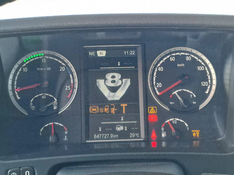 Box truck Scania R580 V8 Topline 6x2 - Box with sidedoors - Retarder - Full air - 4.55WB: picture 15 Box truck Scania R580 V8 Topline 6x2 - Box with sidedoors - Retarder - Full air - 4.55WB: picture 15