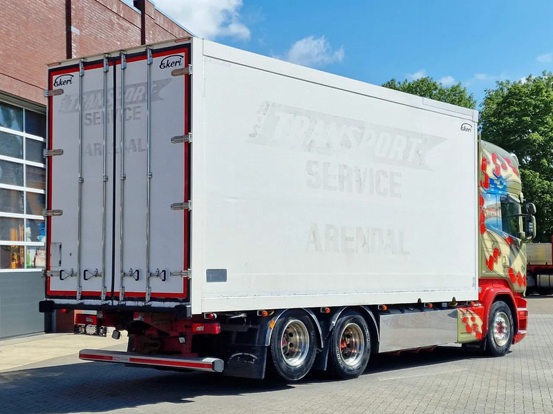 Box truck Scania R580 V8 Topline 6x2 - Box with sidedoors - Retarder - Full air - 4.55WB: picture 9 Box truck Scania R580 V8 Topline 6x2 - Box with sidedoors - Retarder - Full air - 4.55WB: picture 9