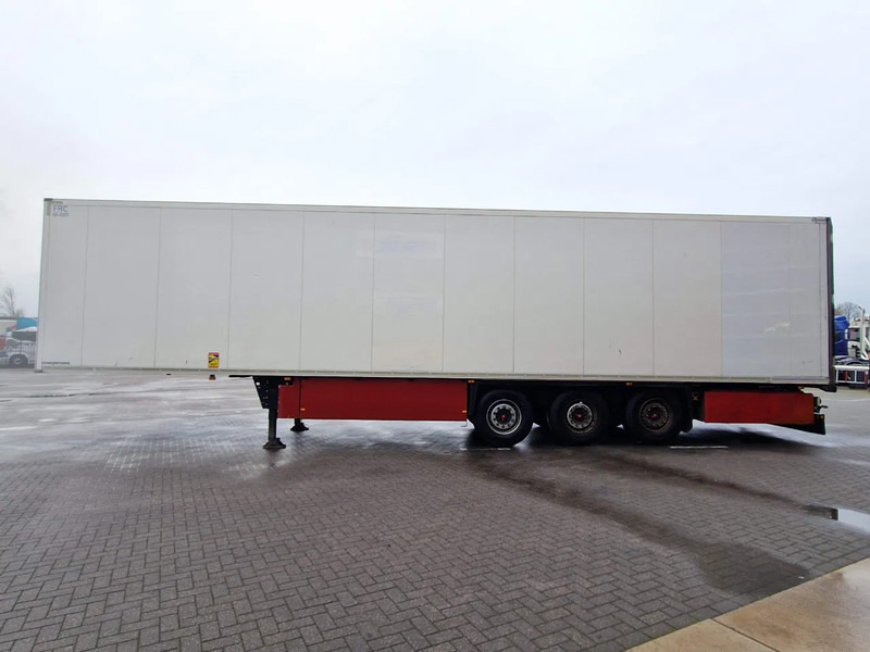 Schmitz Cargobull SCB*S3B - Thermoking SLXe 200 - Rohrbahnen / Meat rails - Lift axle - SAF Axle - Isothermal semi-trailer: picture 4 Schmitz Cargobull SCB*S3B - Thermoking SLXe 200 - Rohrbahnen / Meat rails - Lift axle - SAF Axle - Isothermal semi-trailer: picture 4