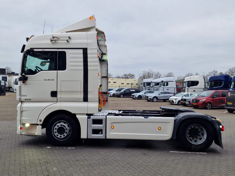 MAN TGX 18.500 4x2 - Low KM 280Tkm - 2x tank - Navi - Euro 6 - Full spoiler - Tractor unit: picture 4 MAN TGX 18.500 4x2 - Low KM 280Tkm - 2x tank - Navi - Euro 6 - Full spoiler - Tractor unit: picture 4