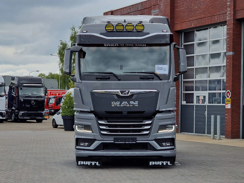 MAN TGX 26.540 6x2/4 - New - Retarder - PTO - Custom exterior - Chassis cover - NEW - Tractor unit: picture 2 MAN TGX 26.540 6x2/4 - New - Retarder - PTO - Custom exterior - Chassis cover - NEW - Tractor unit: picture 2
