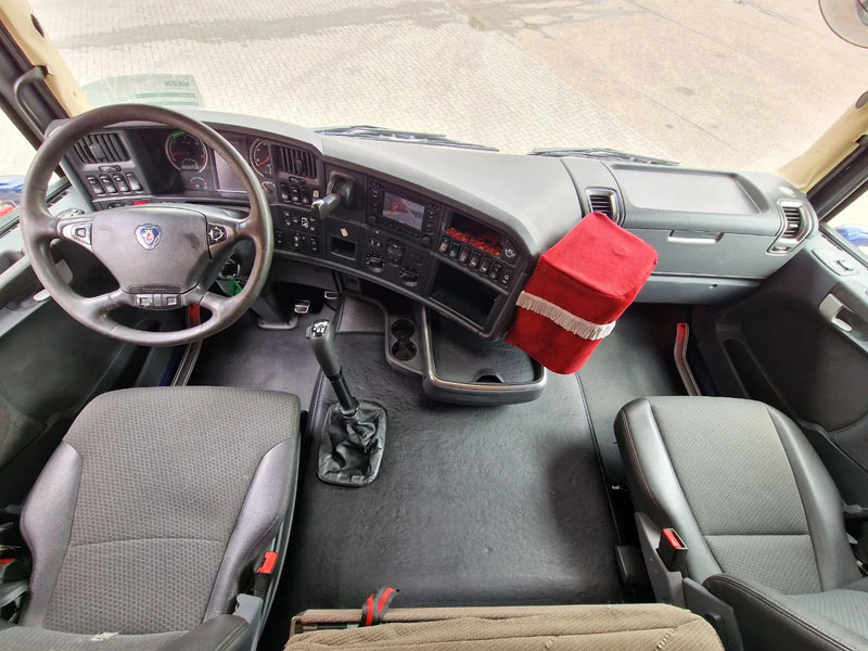 Tractor unit Scania R560 V8 Highline 6x2 - Show truck - Manual gearbox - 2.90 WB - PTO/Hydraulic - Double glazed: picture 12