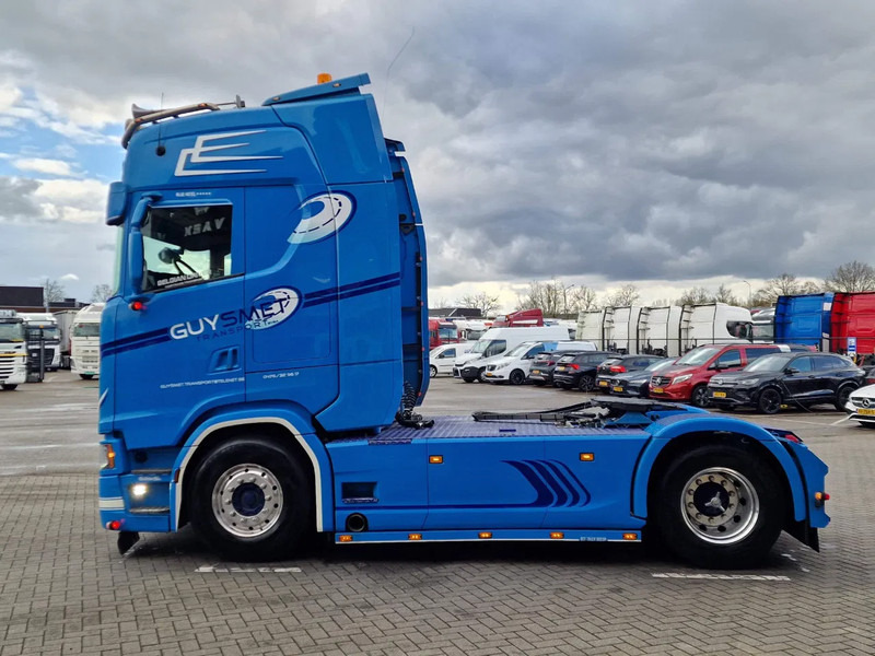 Scania S500 NGS Highline 4x2 - PTO/Hydraulic - Retarder - Custom exterior - Full air - Leather - Navi - Tractor unit: picture 4 Scania S500 NGS Highline 4x2 - PTO/Hydraulic - Retarder - Custom exterior - Full air - Leather - Navi - Tractor unit: picture 4