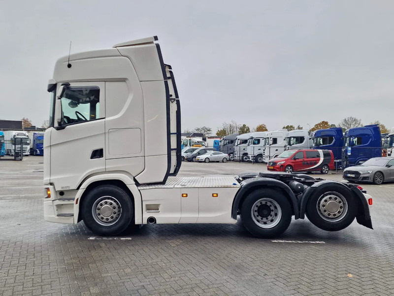 Scania S500 NGS Highline 6x2 - Retarder - PTO/Hydraulic - Full air - Leather - Led - Tractor unit: picture 4 Scania S500 NGS Highline 6x2 - Retarder - PTO/Hydraulic - Full air - Leather - Led - Tractor unit: picture 4