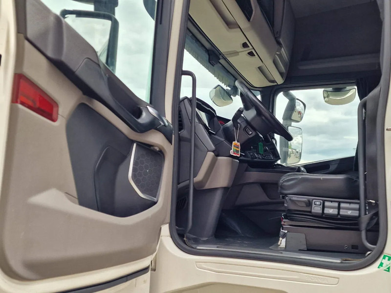 Tractor unit Scania S540 NGS Highline 6x4 - Retarder - Full air - Leather - Led - Fridge - TV: picture 9