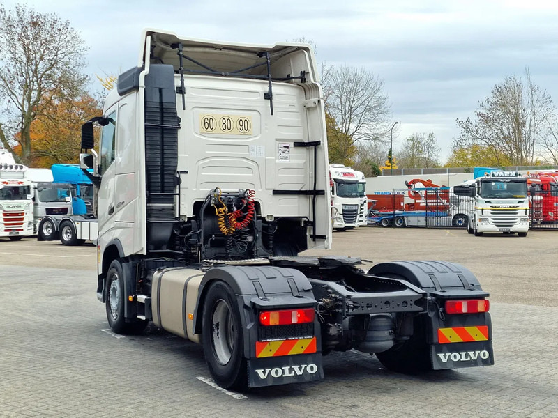 Volvo FH 13.460 4x2 - I Save - I parkcool - 2x tank - Euro 6 - I shift - Tractor unit: picture 5 Volvo FH 13.460 4x2 - I Save - I parkcool - 2x tank - Euro 6 - I shift - Tractor unit: picture 5