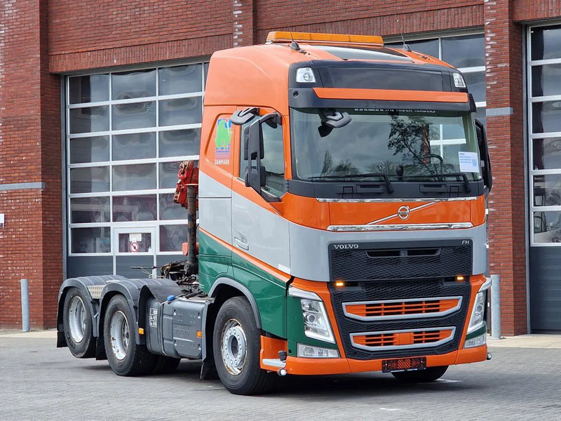 Volvo FH 13.500 6x4 - HMF 1153 K2 crane kran grua - Hydraulic - Lift axle - Euro 6 - Tractor unit: picture 3 Volvo FH 13.500 6x4 - HMF 1153 K2 crane kran grua - Hydraulic - Lift axle - Euro 6 - Tractor unit: picture 3