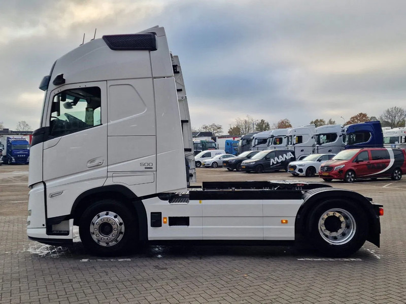 Volvo FH 13.500 Aero Globetrotter XL 4x2 - I Save - I parkcool - 2x tank - Mirror cams - Tractor unit: picture 4 Volvo FH 13.500 Aero Globetrotter XL 4x2 - I Save - I parkcool - 2x tank - Mirror cams - Tractor unit: picture 4