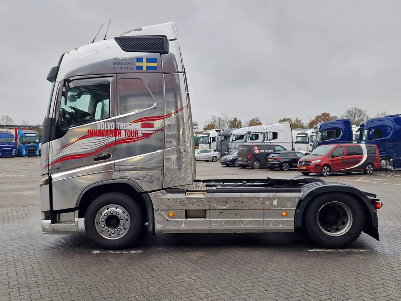 Volvo FH 13.500 Globetrotter 4x2 - Euro 6 - I parkcool - 2x tank - Full spoiler - Tractor unit: picture 4 Volvo FH 13.500 Globetrotter 4x2 - Euro 6 - I parkcool - 2x tank - Full spoiler - Tractor unit: picture 4